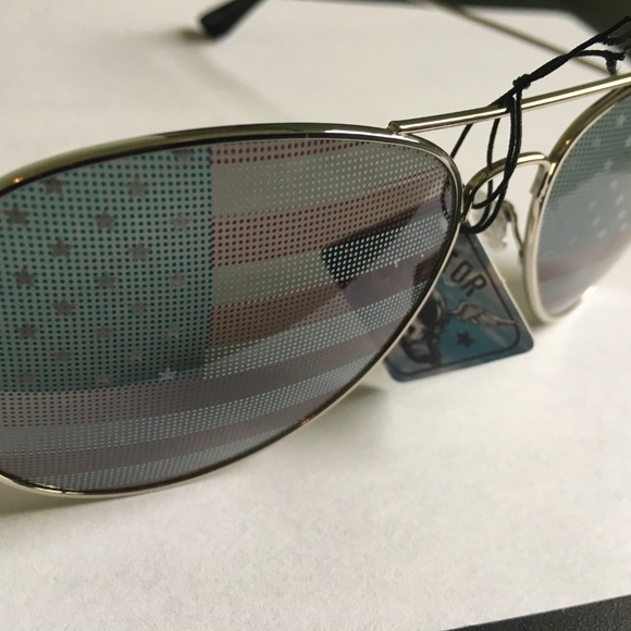 American Flag Lenses Aviator Sunglasses - Picture 3 of 6